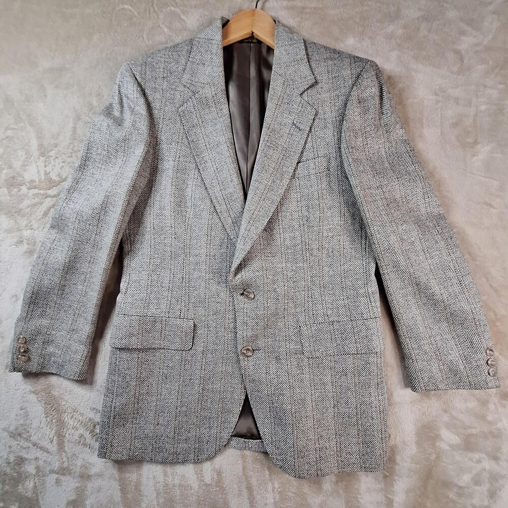 Strathmore Sport Coat Mens 42R Gray Herringbone Striped 2 Button Made in USA